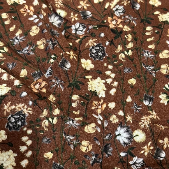 Aritzia Wilfred bellow midi floral dress in size 14 - Picture 4 of 7